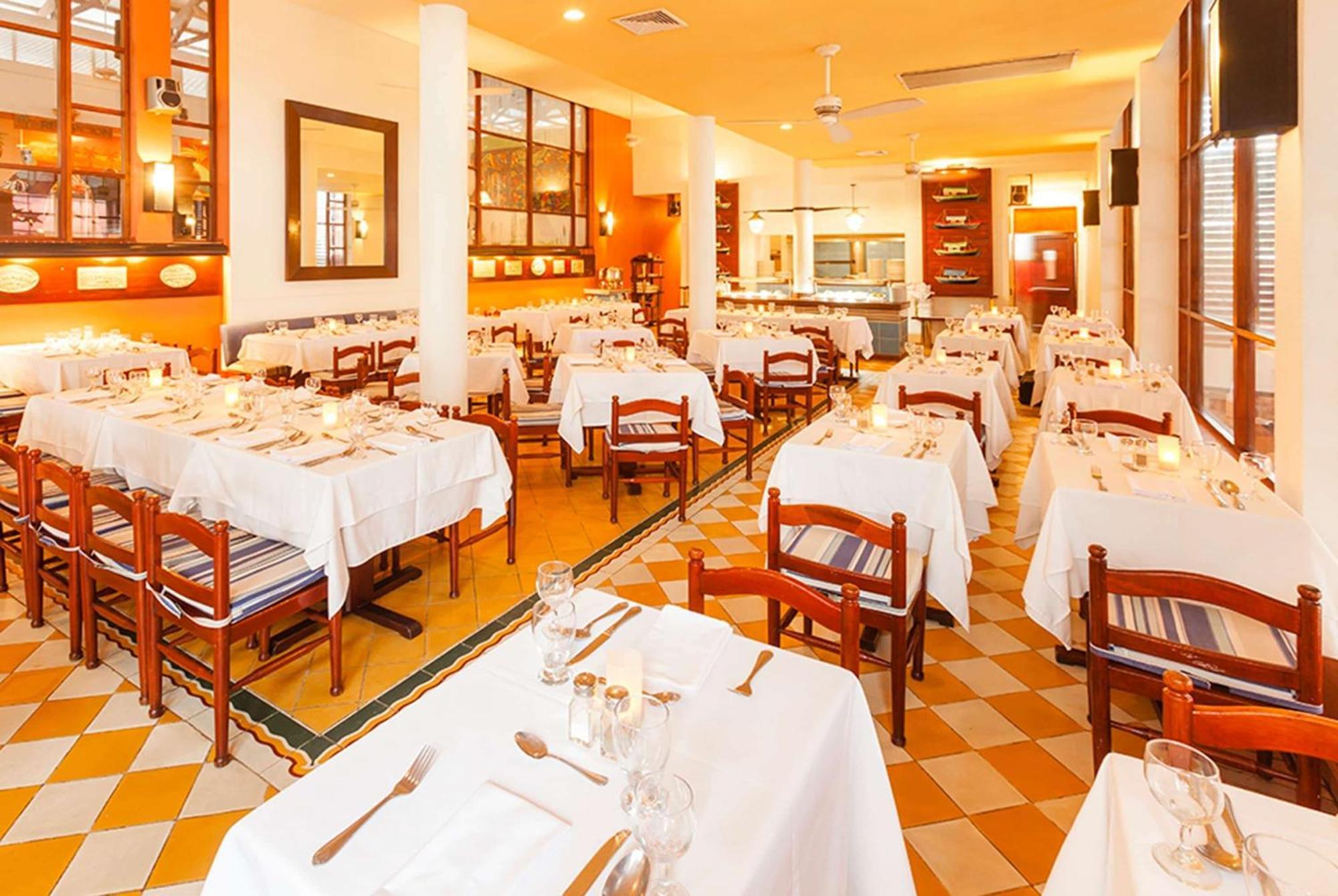 Grand Decameron Panama, A Trademark 4*